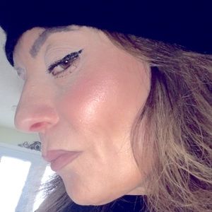 Meet your Posher, Patricia